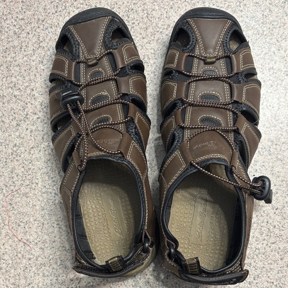 Eddie Bauer Brown and Black Men\'s Sandals
